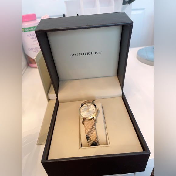 burberry Vintage watches - Picture 4 of 8